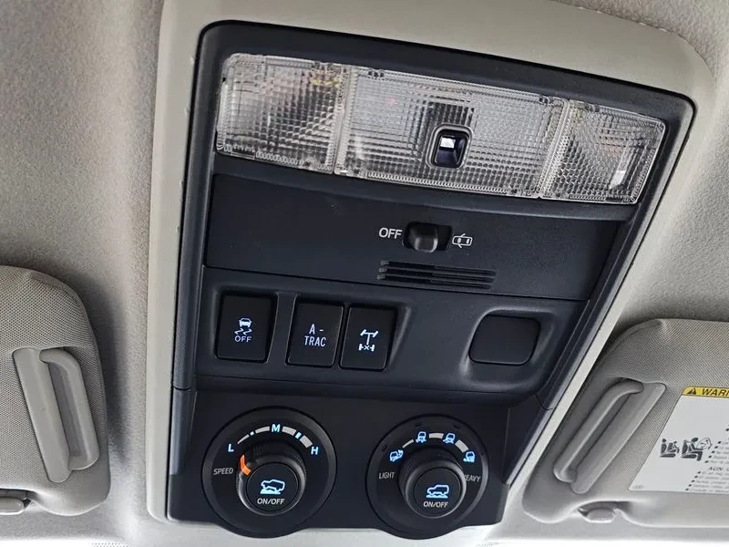 Toyota 4runner V6 4WD SR5, снимка 17 - Автомобили и джипове - 54923064