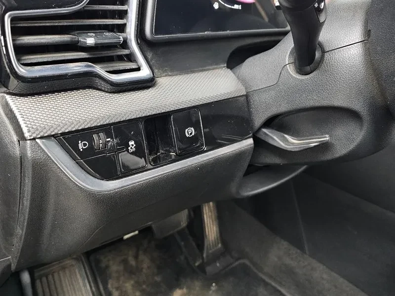 Kia Sportage DIESEL 2.0 2WD PRESTIGE, снимка 17 - Автомобили и джипове - 55035107