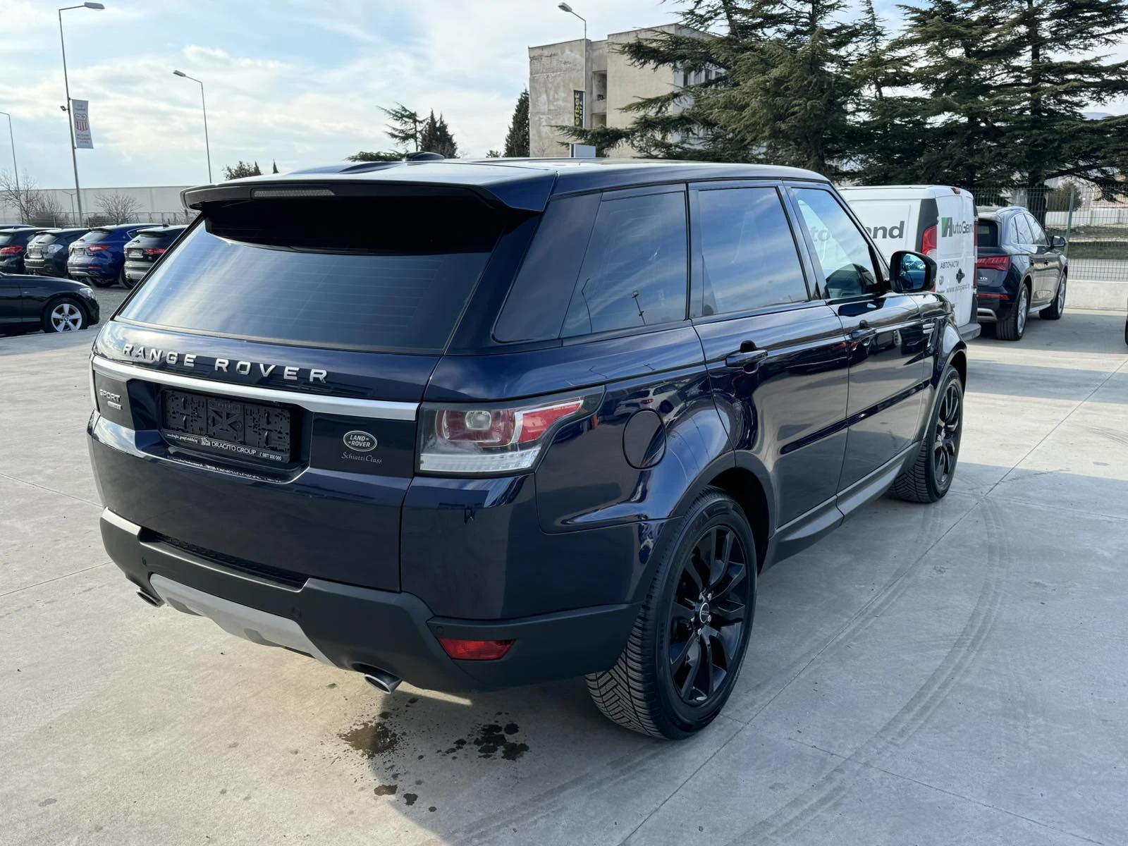 Land Rover Range Rover Sport d* 3.0* 250ps* 4x4* НАВИ* АВТОМ* ПАРТ* КАМЕРА*  - изображение 5