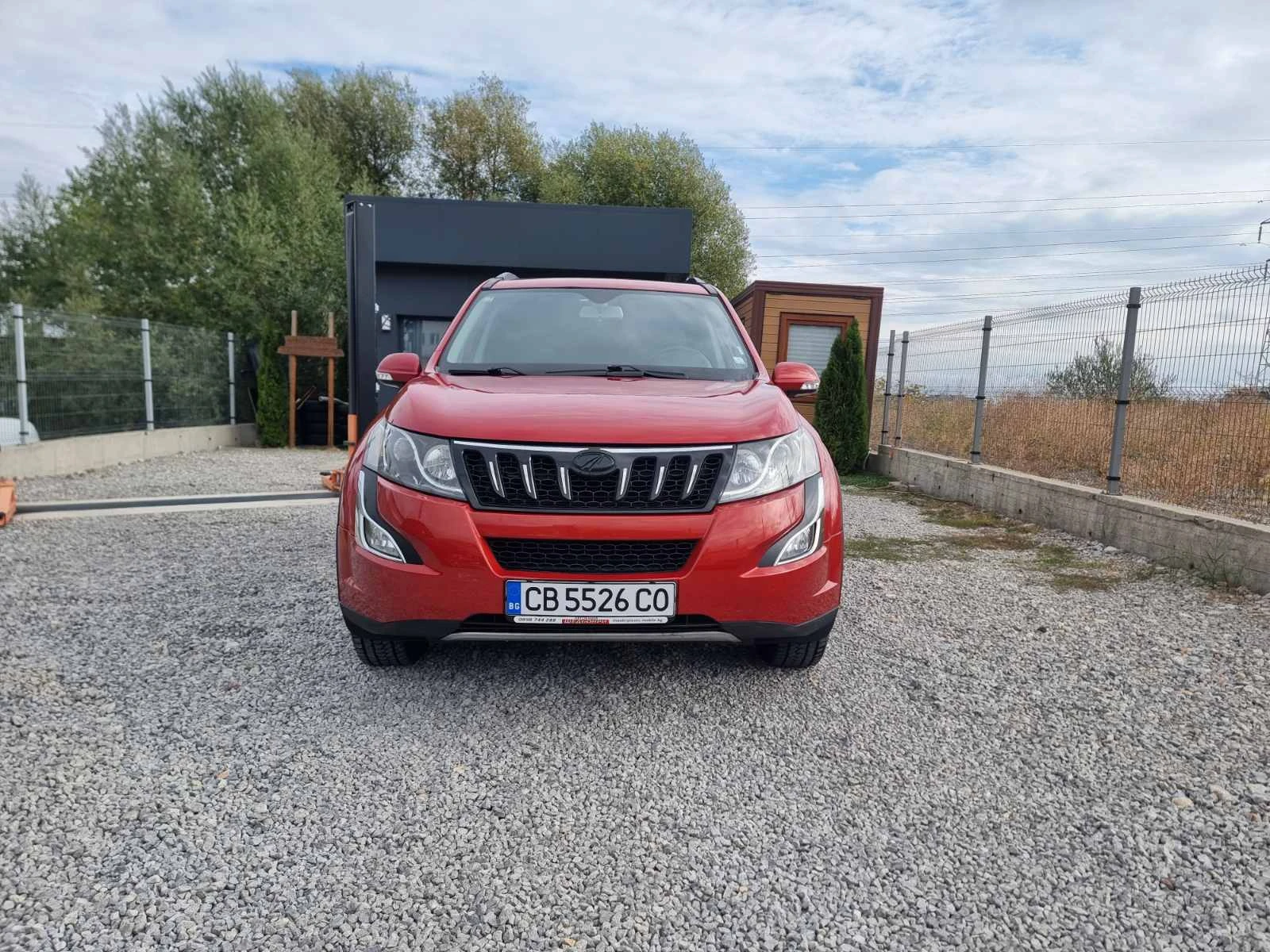Mahindra XUV 500 2.2D W8 7-МЕСТЕН 4х4 КОЖА  - изображение 5