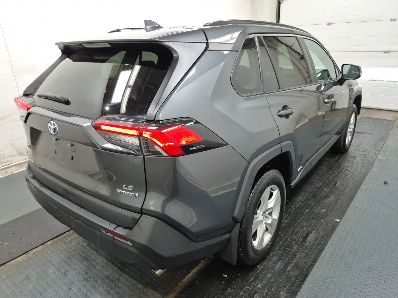 Toyota Rav4 HYBRID LE * * CARFAX * * АВТО КРЕДИТ * *  - изображение 4