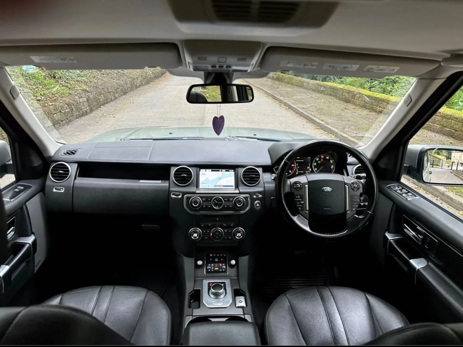 Land Rover Discovery 3.0D 256HP 8ZF, снимка 9 - Автомобили и джипове - 53727428