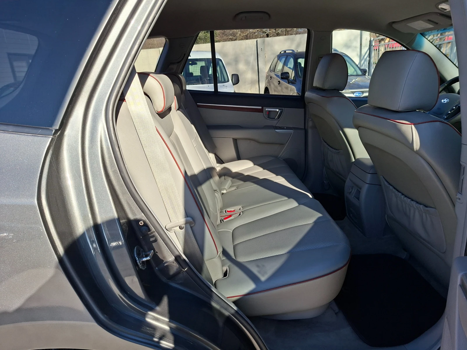 Hyundai Santa fe КАТО НОВA, снимка 13 - Автомобили и джипове - 53781480