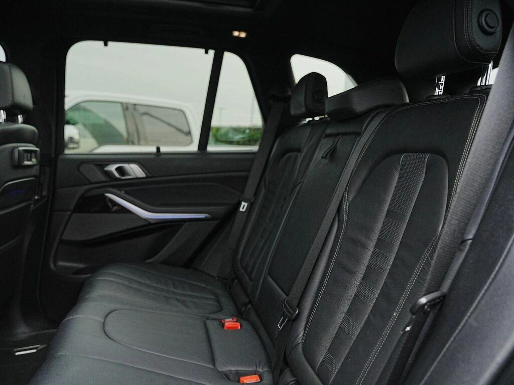 BMW X5 40i* Mpack* HeadUp* Lazer* 360* H&K* Въздух, снимка 16 - Автомобили и джипове - 54216879