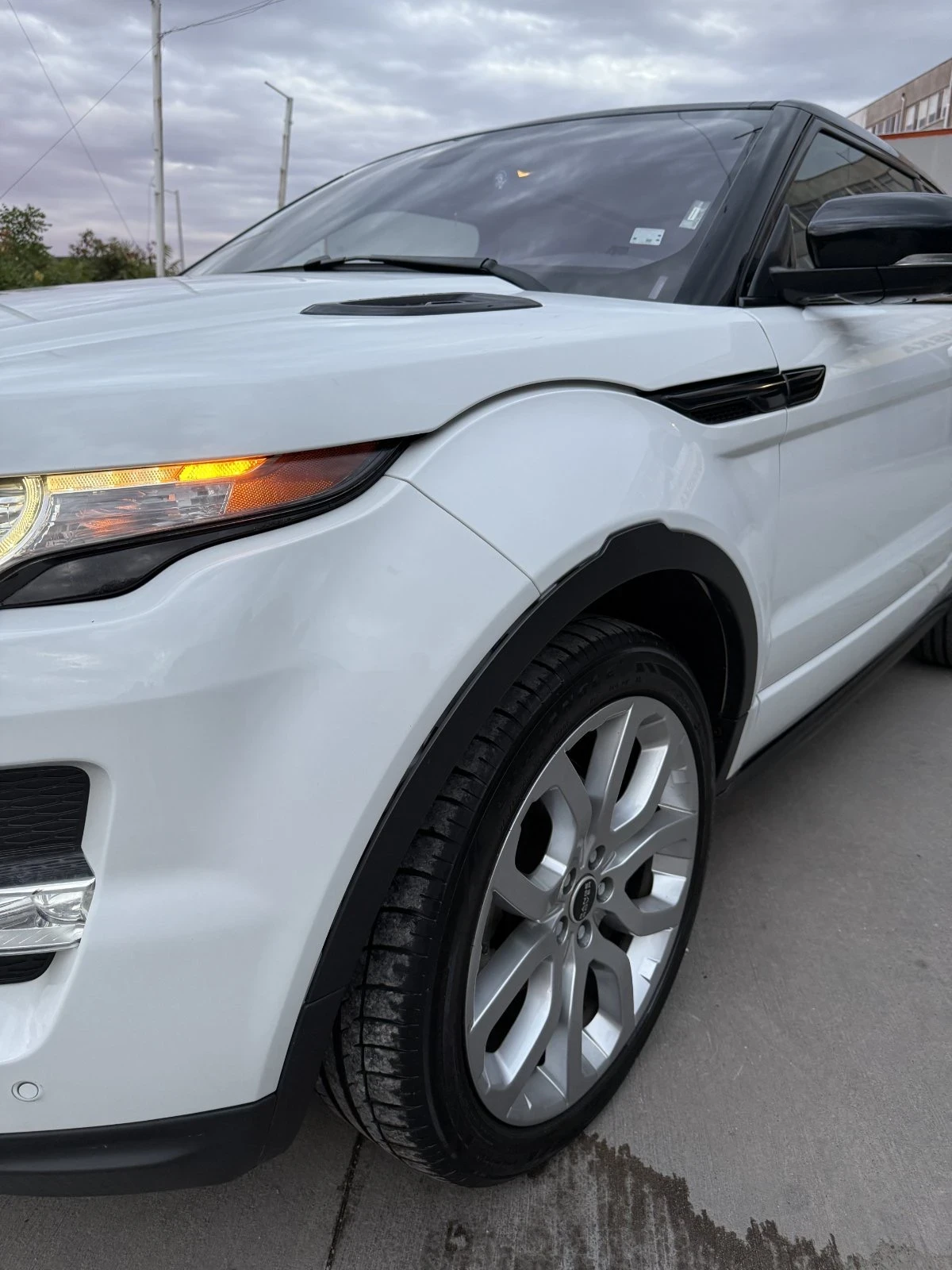 Land Rover Evoque, снимка 4 - Автомобили и джипове - 55050168