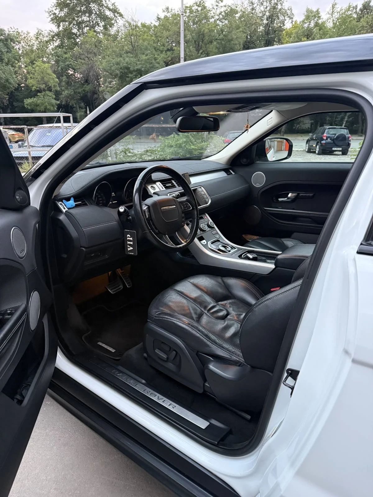Land Rover Evoque, снимка 5 - Автомобили и джипове - 55050168
