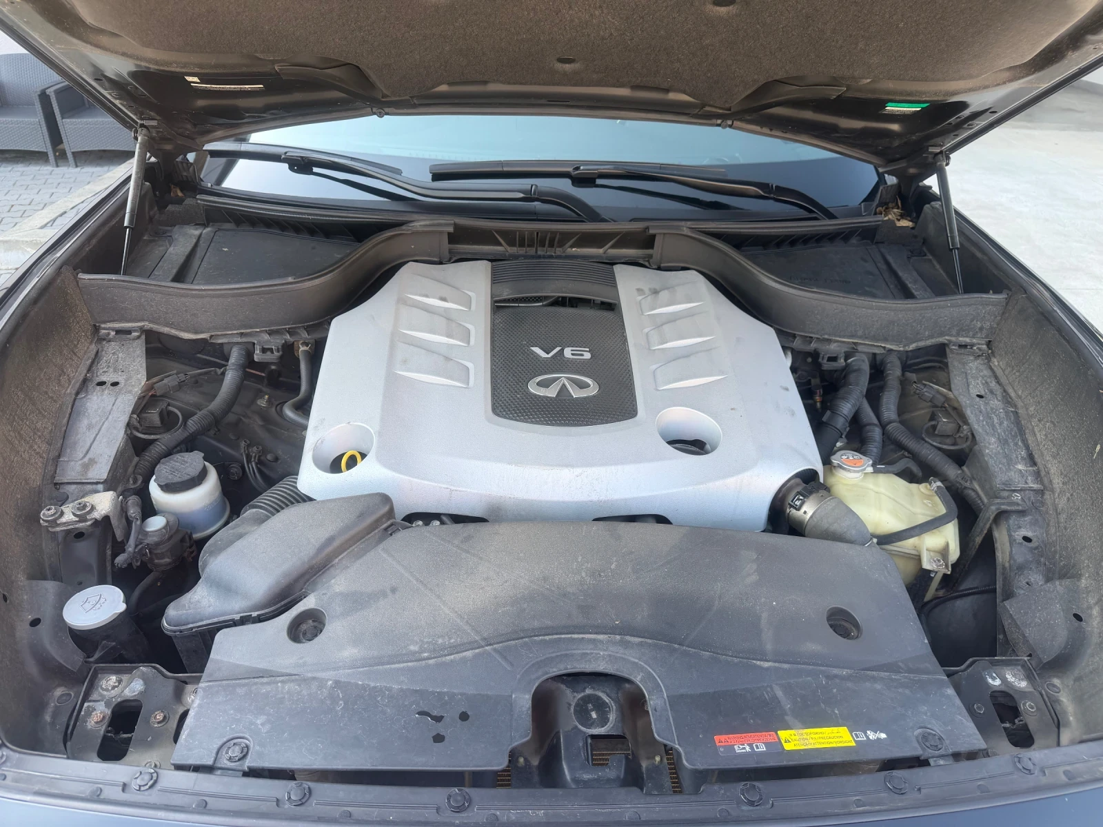 Infiniti Fx 30 3.0, снимка 15 - Автомобили и джипове - 55457193