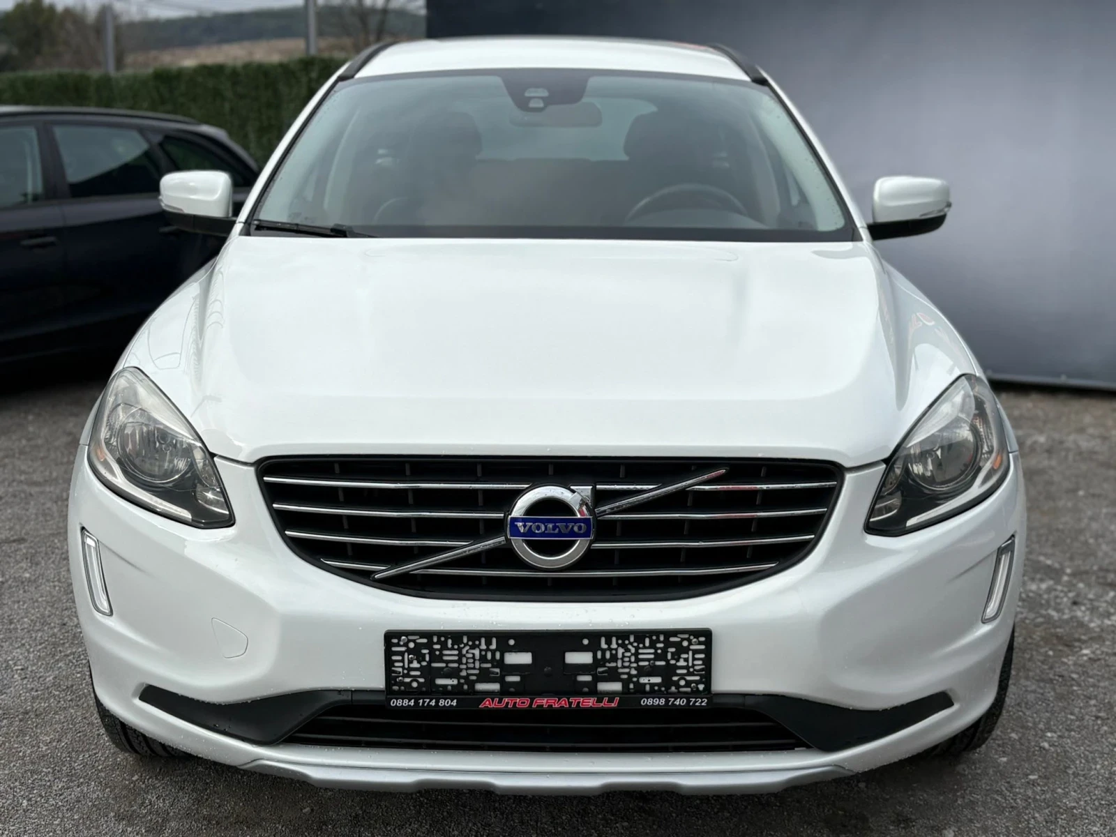 Volvo XC60 2.4d | Facelift | ЛИЗИНГ | БАРТЕР, снимка 2 - Автомобили и джипове - 55781547