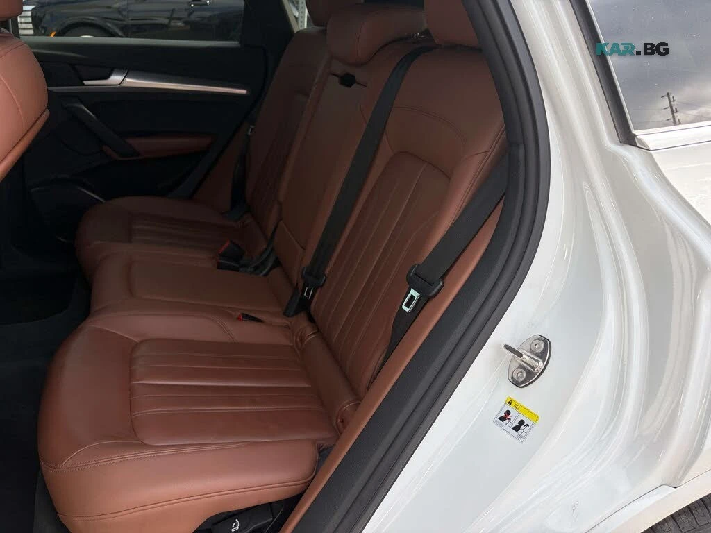 Audi Q5 45 TFSI Premium quattro S-Line* DISTRONIC* 360* , снимка 15 - Автомобили и джипове - 56106116