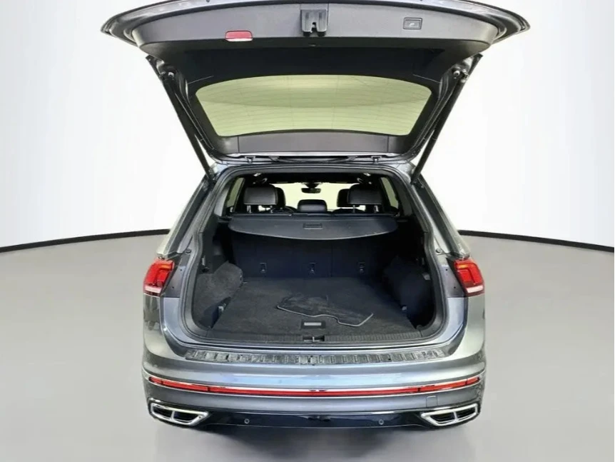 VW Tiguan 2.0 R-line SEL Allspace, Без удъри, снимка 15 - Автомобили и джипове - 56585738