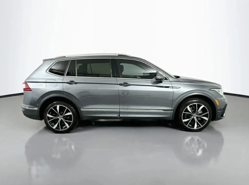 VW Tiguan 2.0 R-line SEL Allspace, Без удъри, снимка 4 - Автомобили и джипове - 56585738