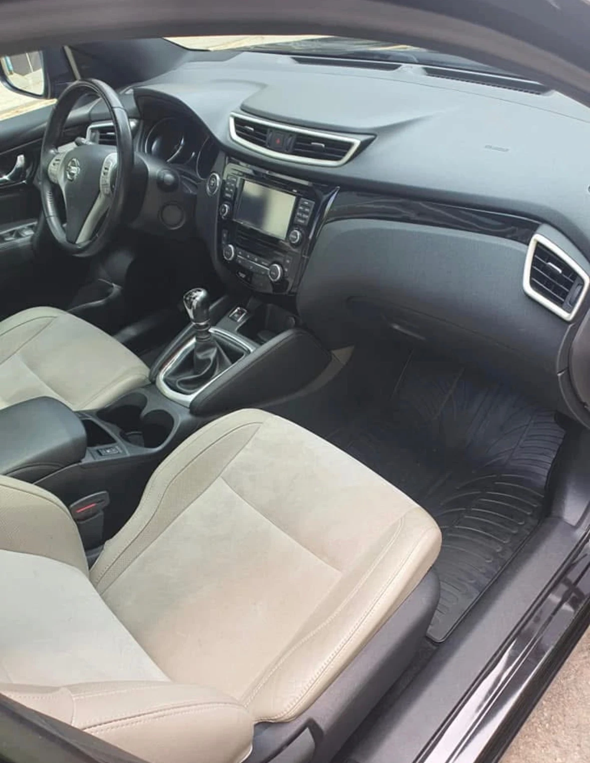 Nissan Qashqai 4x4 , снимка 8 - Автомобили и джипове - 56662486
