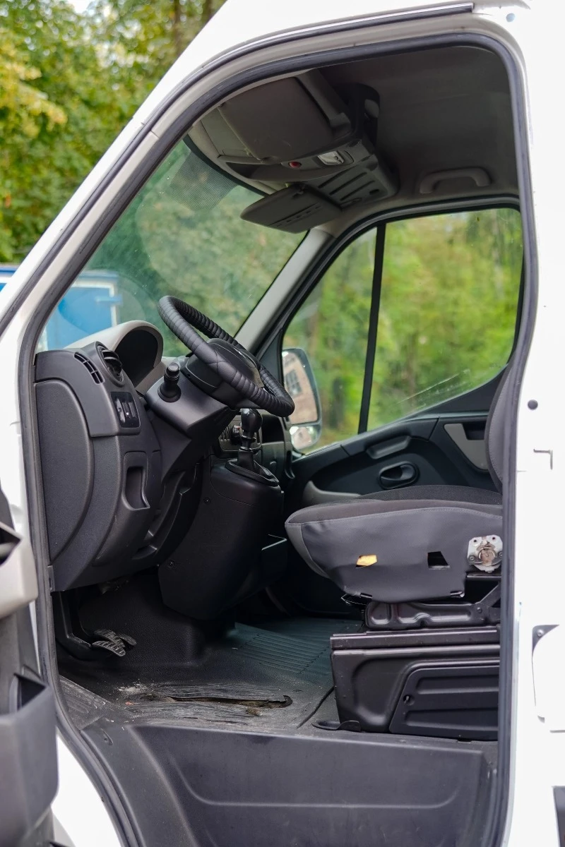 Renault Master MAXI 2.3 136к.с., снимка 8 - Бусове и автобуси - 48699410