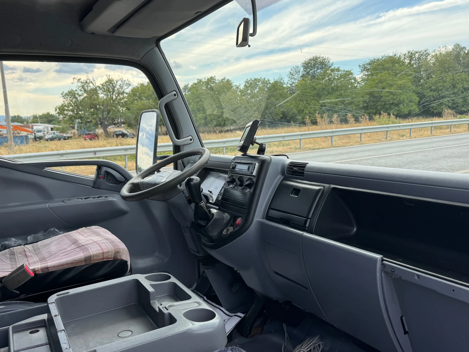 Mitsubishi Canter 3.0TDI* Климатик* Самосвал* Германия* до 3.5т* , снимка 13 - Бусове и автобуси - 55943752