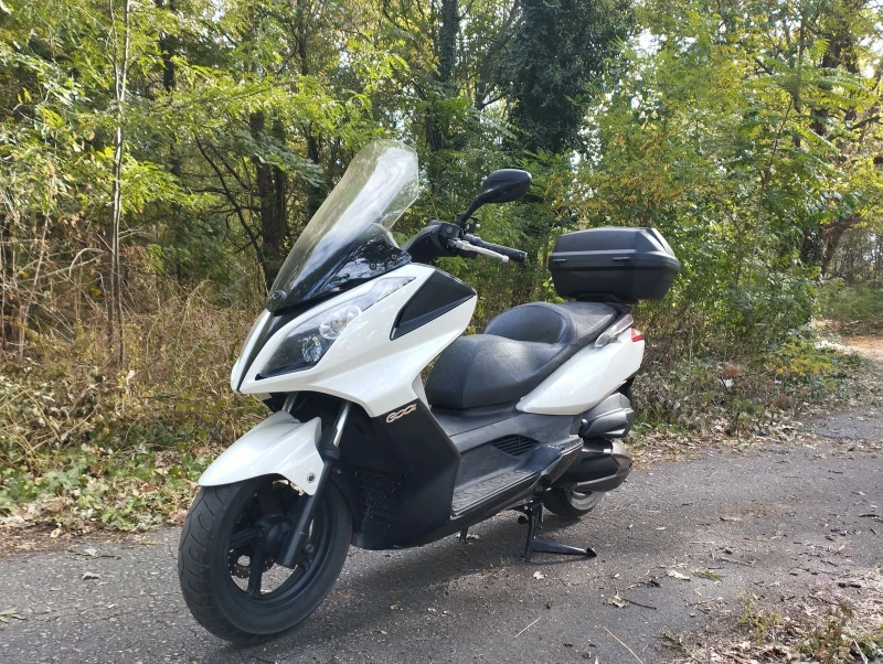 Kymco Downtown 300i, снимка 2 - Мотоциклети и мототехника - 47536779