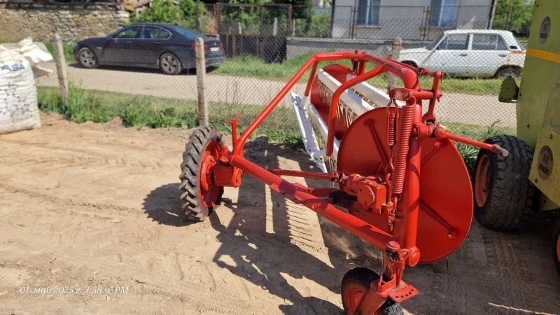 Сенообръщачка Друга марка, снимка 2 - Селскостопанска техника - 52841314