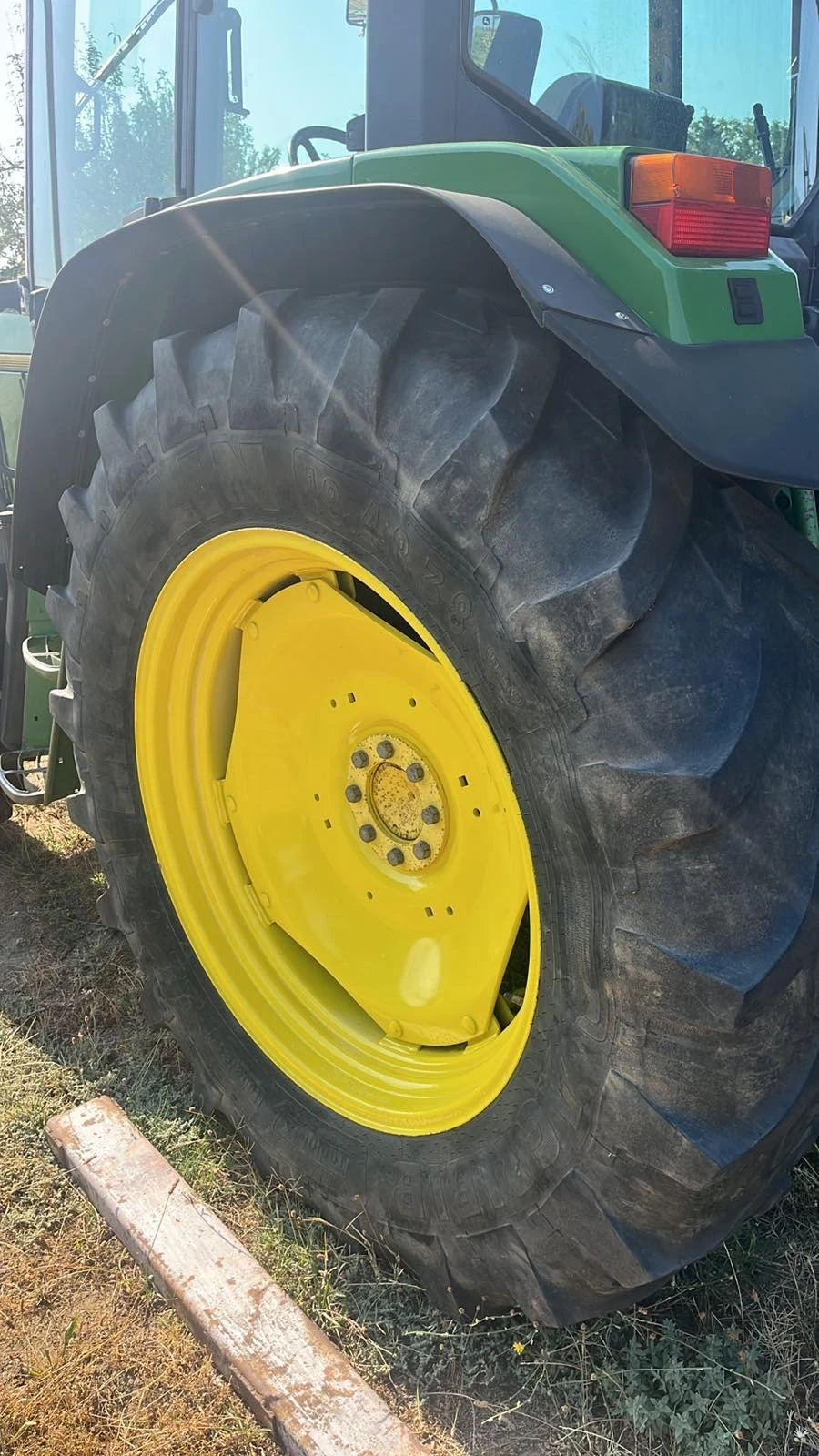 Трактор John Deere 6400 - изображение 3