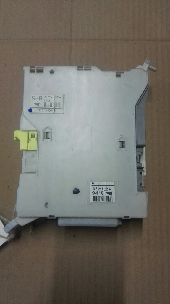 бушонно табло Лексус ИС220 (1)