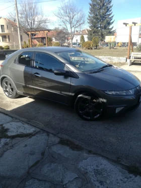 Honda Civic 8 генерация, снимка 3