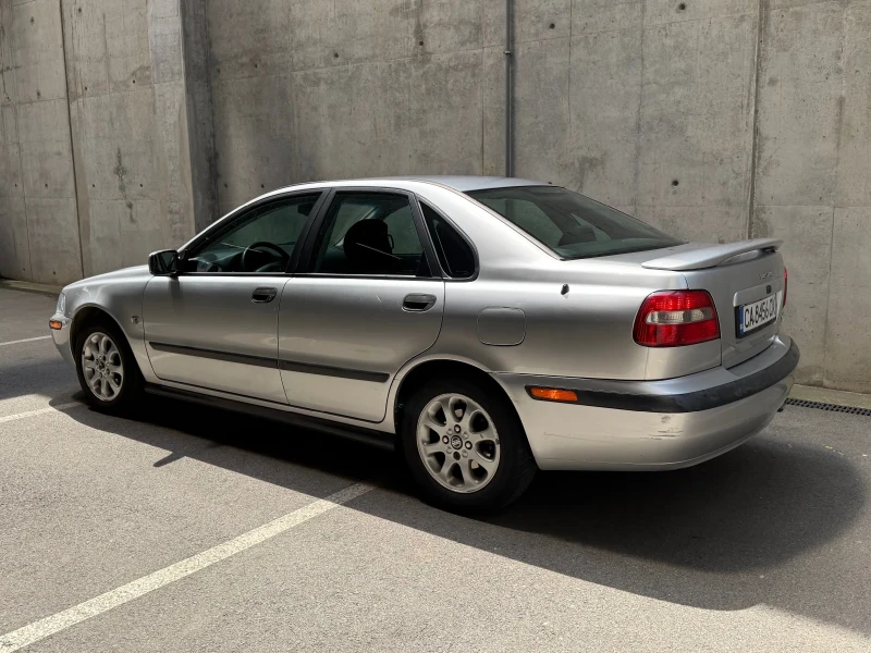 Volvo S40 1.8 Facelift, снимка 3 - Автомобили и джипове - 52149877