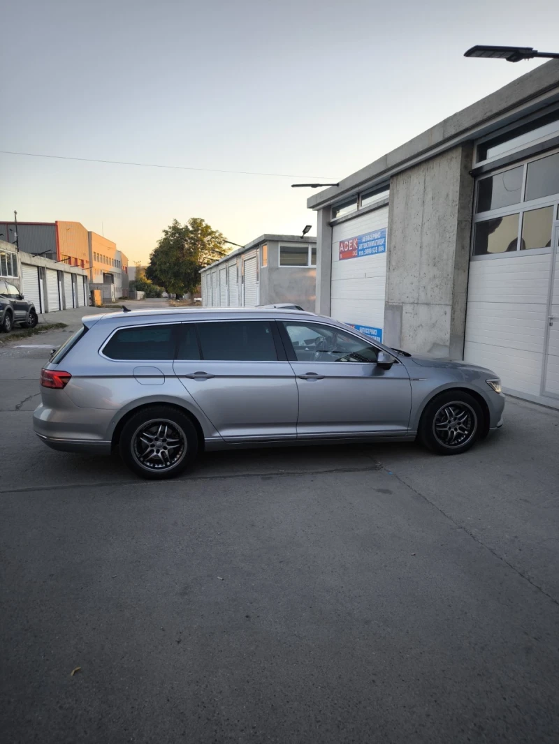 VW Passat Variant Highline, снимка 1 - Автомобили и джипове - 47392865