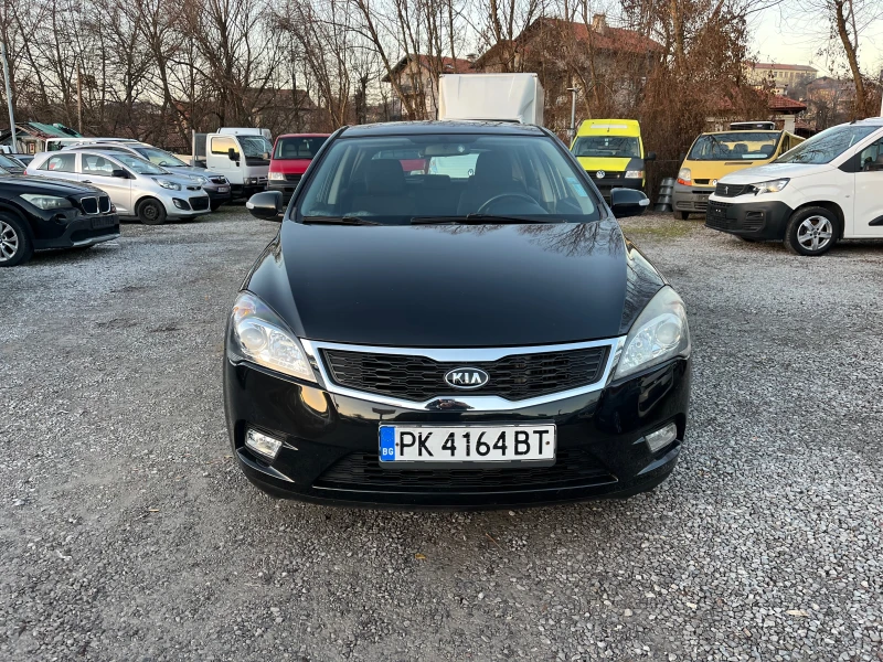 Kia Ceed 1.6CRDI, снимка 3 - Автомобили и джипове - 48116789