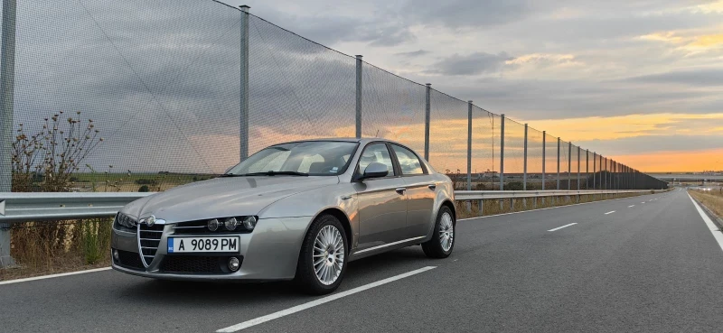 Alfa Romeo 159 1.9 JTD 8V, снимка 4 - Автомобили и джипове - 48957111