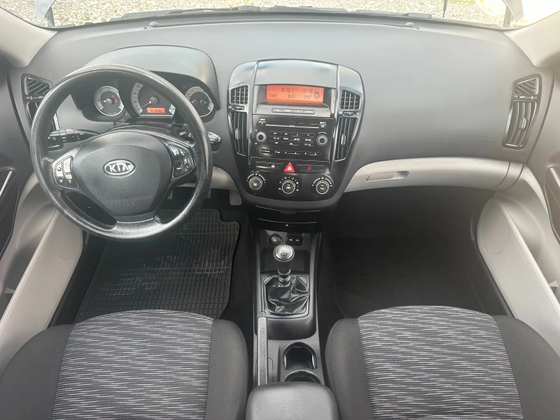 Kia Ceed 1.6CRDI 90kc, снимка 10 - Автомобили и джипове - 51109258