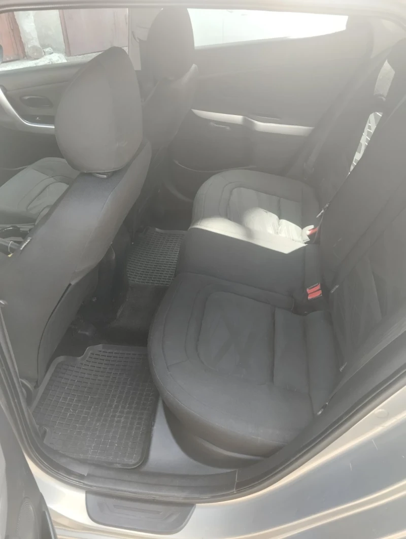 Kia Ceed 1.4 i, снимка 4 - Автомобили и джипове - 52076796