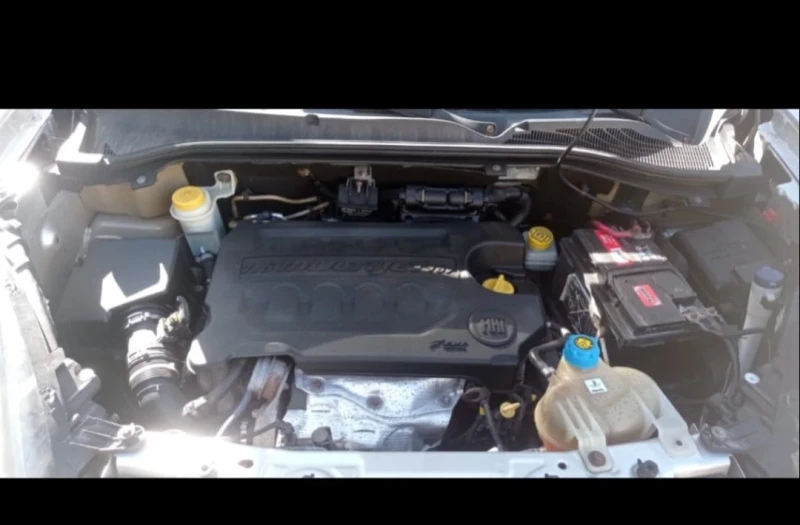 Fiat Doblo 1.6 дизел 105 к.с. МАКСИ БАЗА!!!, снимка 6 - Автомобили и джипове - 51571298