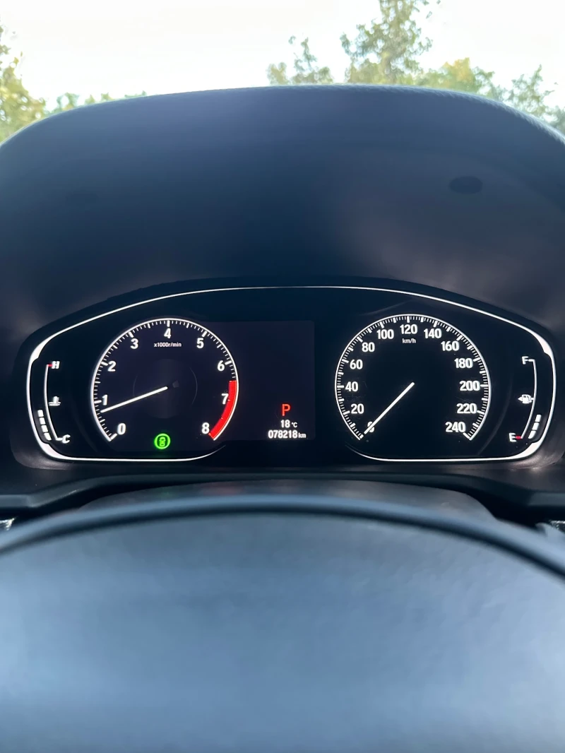 Honda Accord 1.5T Sport, снимка 15 - Автомобили и джипове - 52083169