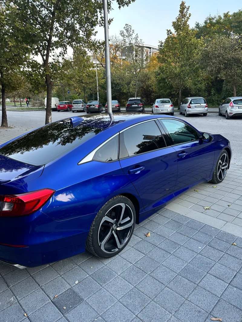 Honda Accord 1.5T Sport, снимка 4 - Автомобили и джипове - 52083169