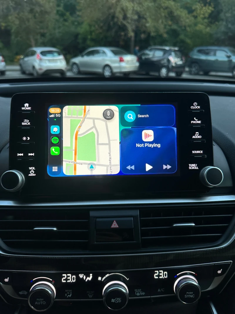 Honda Accord 1.5T Sport, снимка 16 - Автомобили и джипове - 52083169