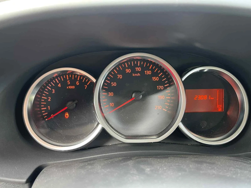 Dacia Lodgy STEPWAY, 1.5 dCI, 116 кс., 2022 г., снимка 8 - Автомобили и джипове - 52405345