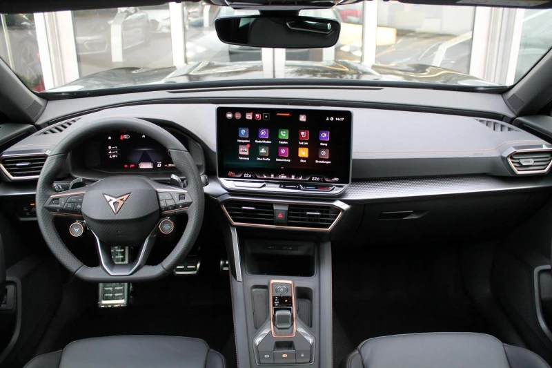 Cupra Formentor VZ* 333HP* FACE* PANO* MEMORY* DISTR* CAM* KEYLESS, снимка 12 - Автомобили и джипове - 52469992