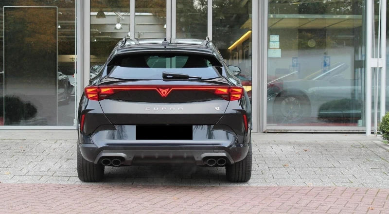 Cupra Formentor VZ* 333HP* FACE* PANO* MEMORY* DISTR* CAM* KEYLESS, снимка 5 - Автомобили и джипове - 52469992