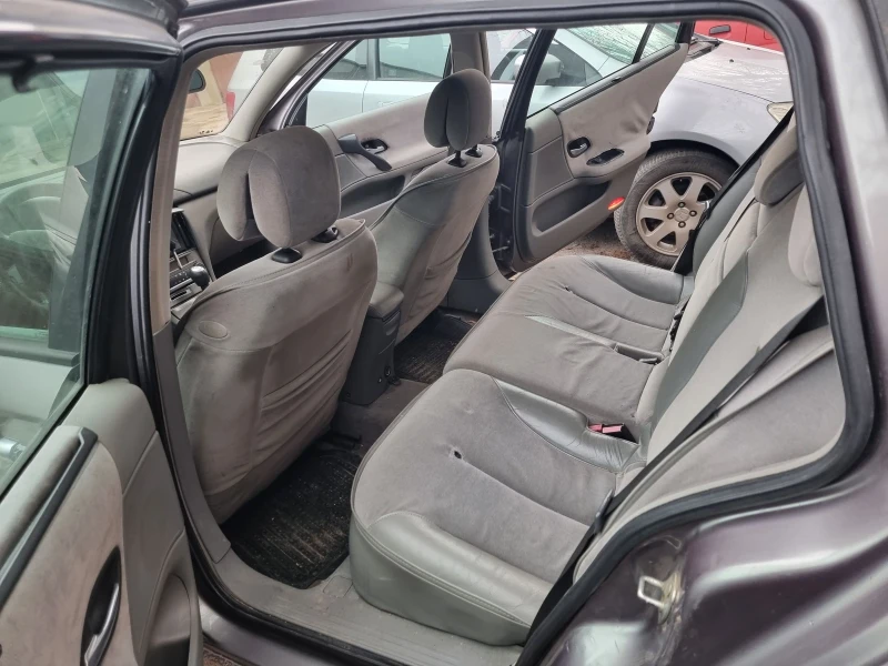 Renault Laguna 1.9 dci, снимка 6 - Автомобили и джипове - 52877429