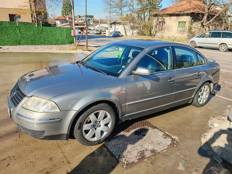 VW Passat, снимка 2 - Автомобили и джипове - 52920541