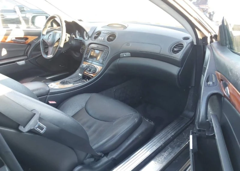 Mercedes-Benz SL 500 2011 MERCEDES-BENZ SL 550, снимка 10 - Автомобили и джипове - 53030815