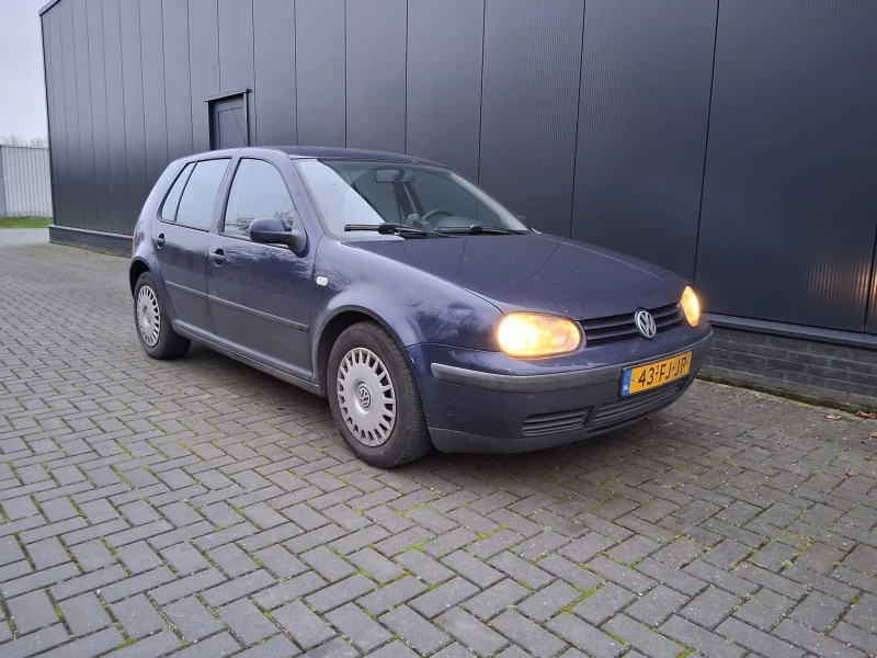 VW Golf, снимка 3 - Автомобили и джипове - 53214060