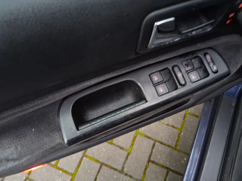 VW Golf, снимка 7 - Автомобили и джипове - 53214060