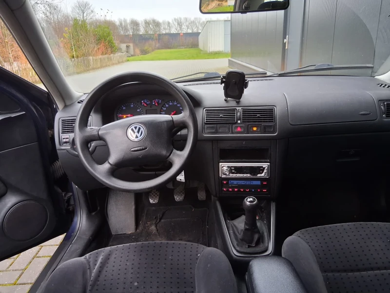VW Golf, снимка 6 - Автомобили и джипове - 53214060