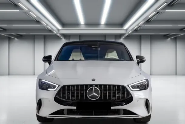 Mercedes-Benz AMG GT 63 S Е Perf 4Matic+ = Ceramic Brakes = Гаранция
