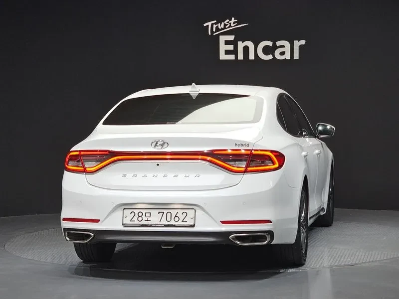Hyundai Grandeur Hybrid Exclusive, снимка 4 - Автомобили и джипове - 55643739