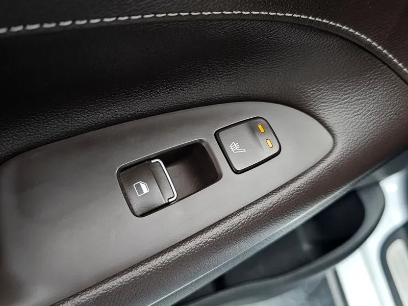 Hyundai Grandeur Hybrid Exclusive, снимка 17 - Автомобили и джипове - 55643739
