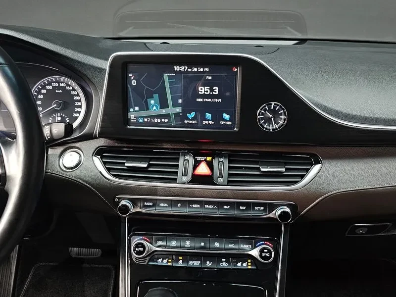 Hyundai Grandeur Hybrid Exclusive, снимка 15 - Автомобили и джипове - 55643739