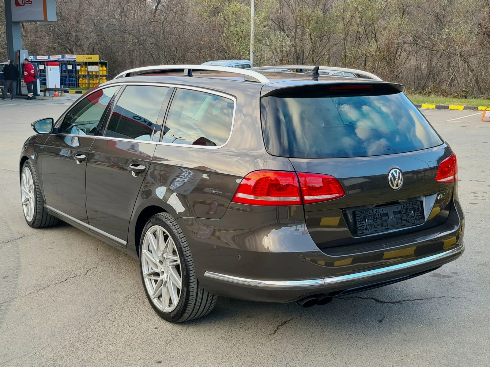 VW Passat 2.0-170 к.с/Дистроник/Панорама/Full - изображение 6