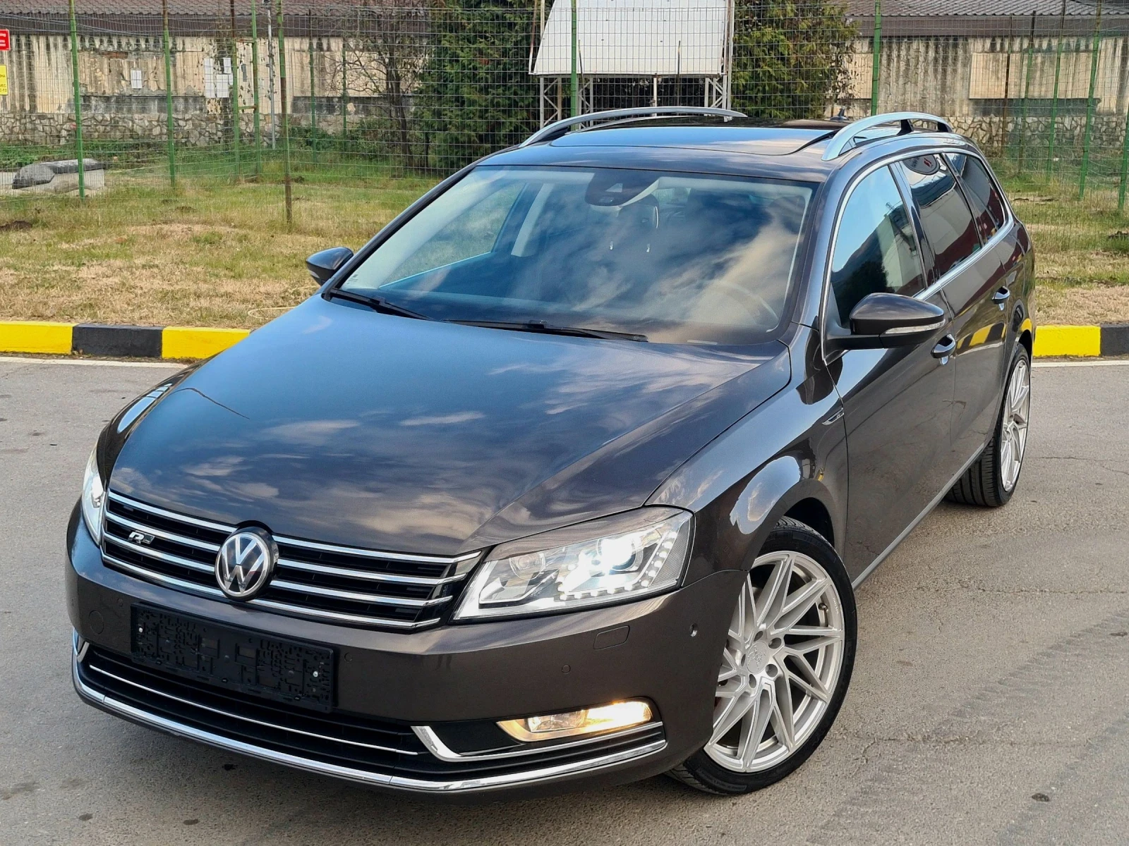 VW Passat 2.0-170 к.с/Дистроник/Панорама/Full - изображение 2