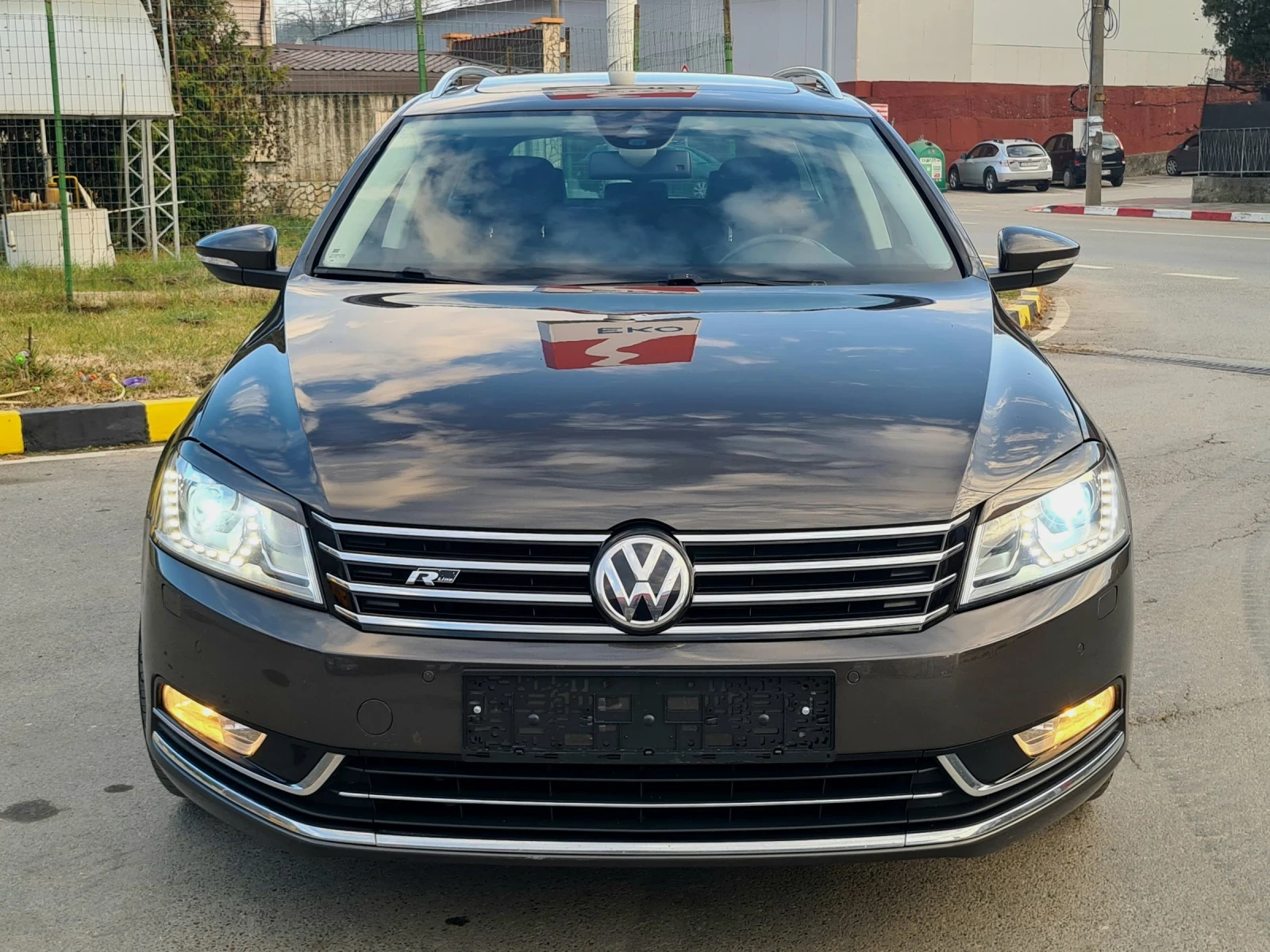 VW Passat 2.0-170 к.с/Дистроник/Панорама/Full - изображение 4