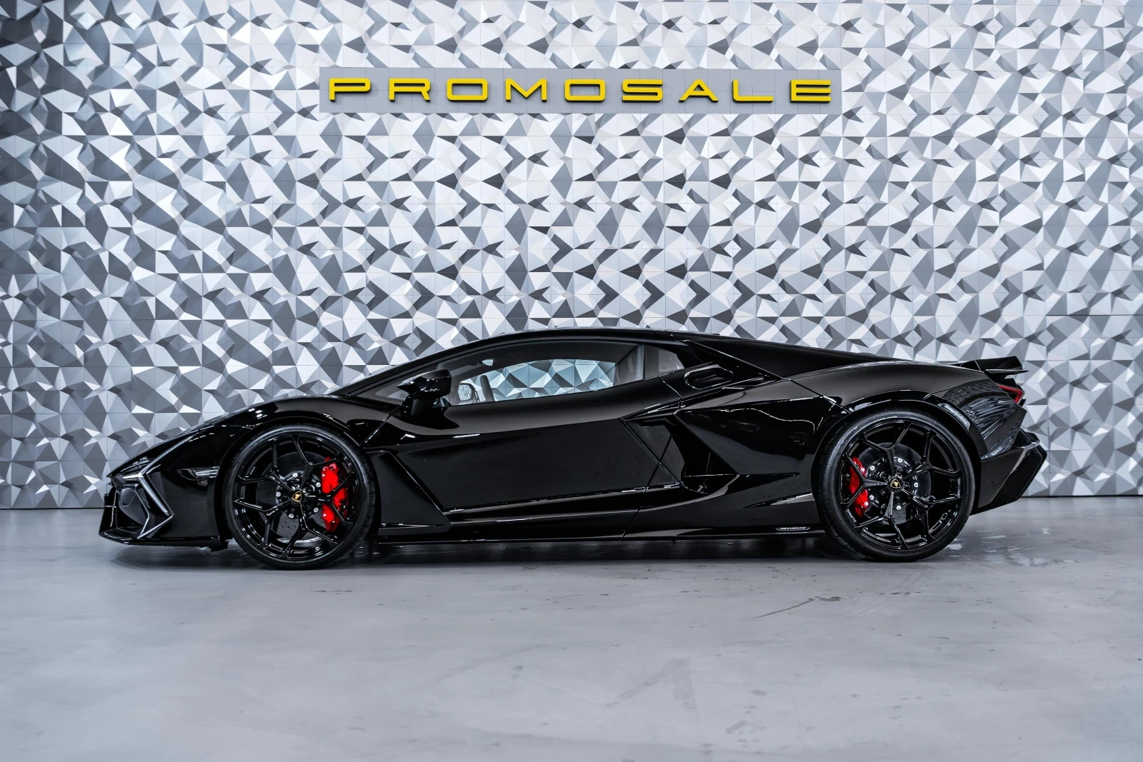 Lamborghini Revuelto Nero Noctis - изображение 3